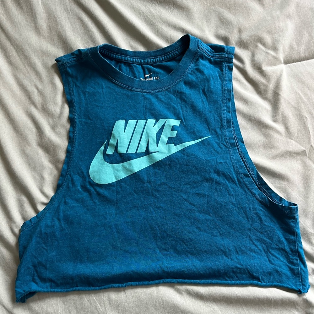Nike cropped tank top